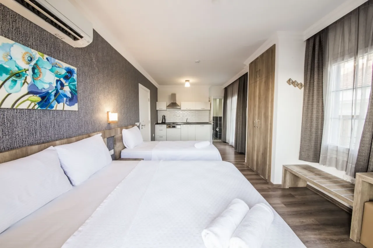 Dekatria Rooms & Aparts Otel Kaş