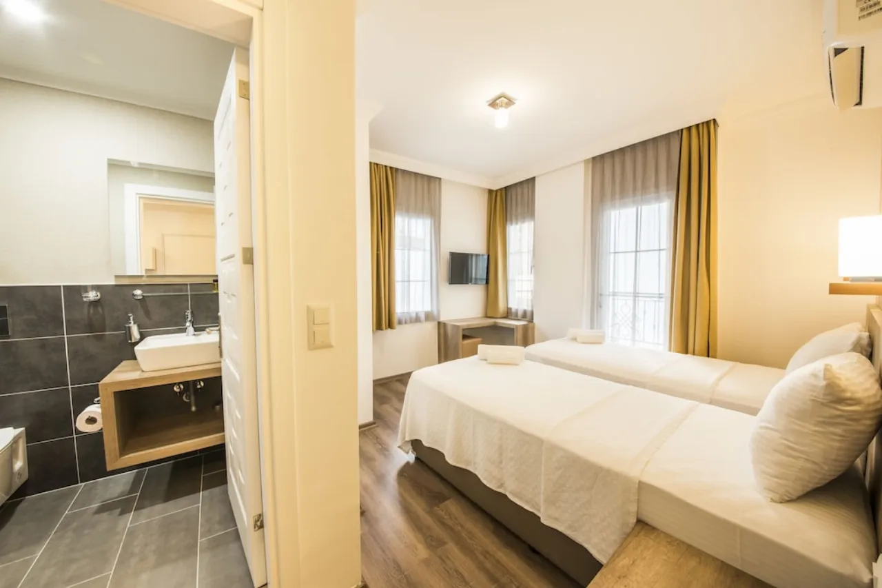 Dekatria Rooms & Aparts Otel Kaş