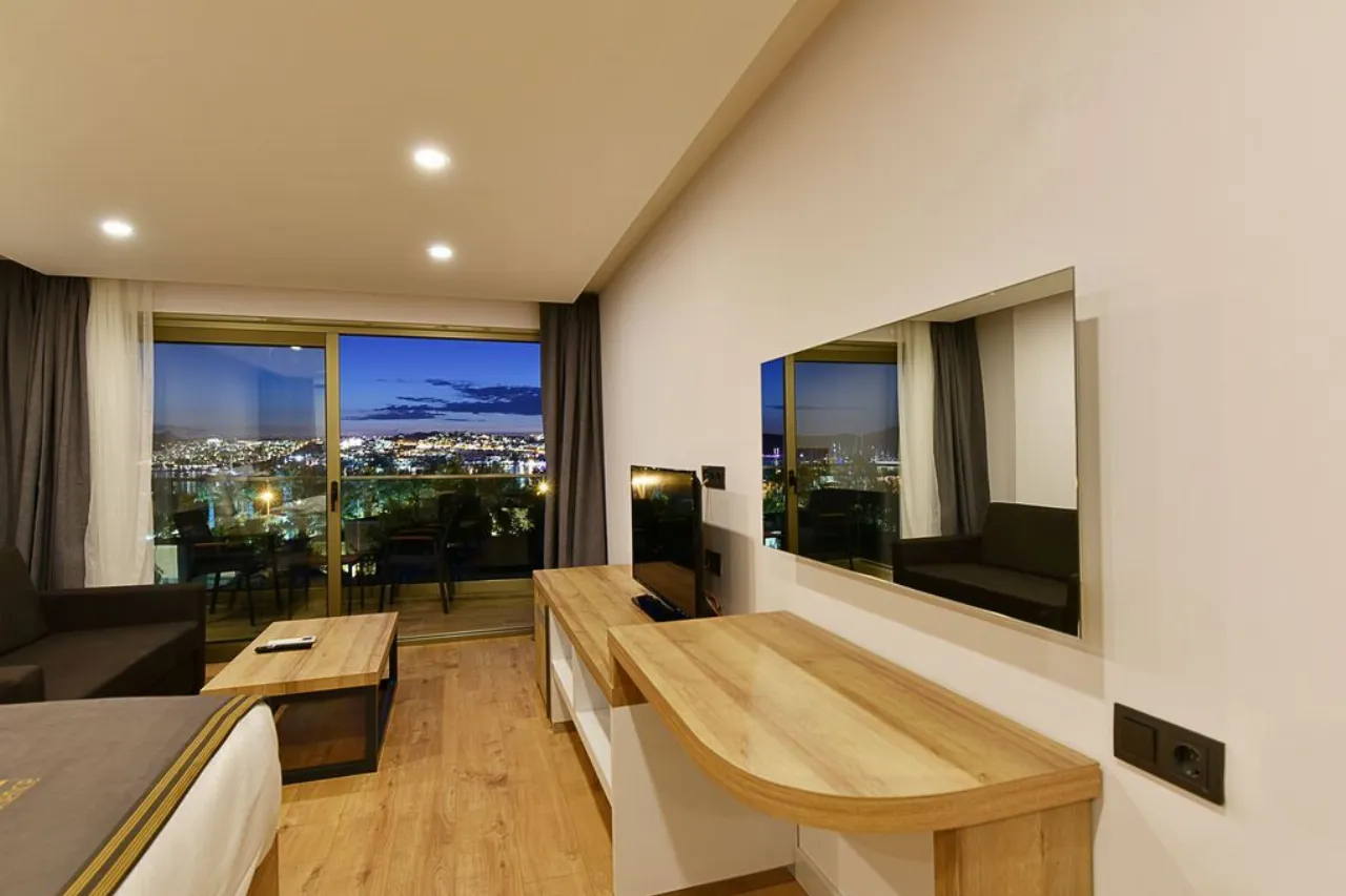 3 + 1 Havuz Manzaralı Luxury Apartment