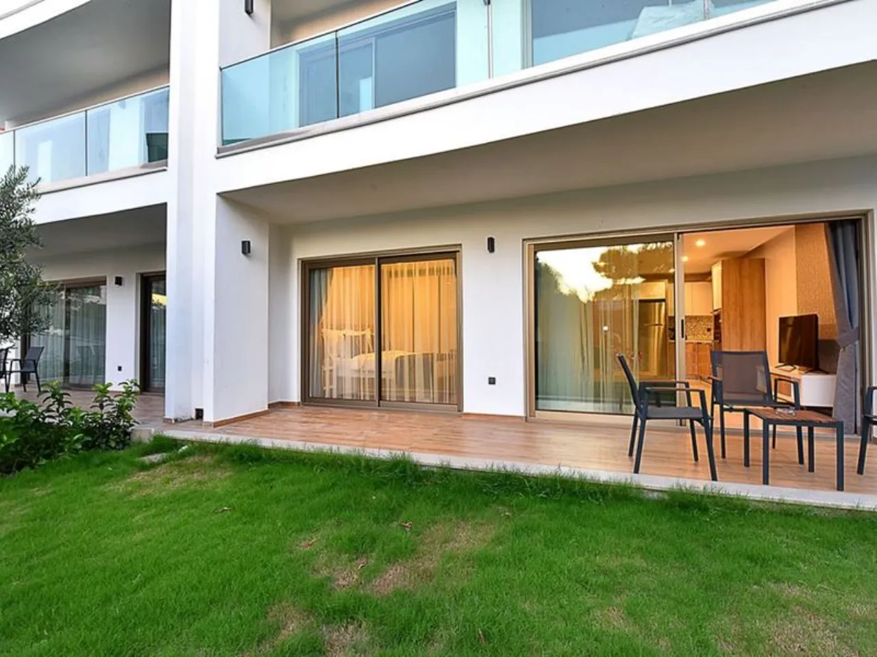 3 + 1 Havuz Manzaralı Luxury Apartment