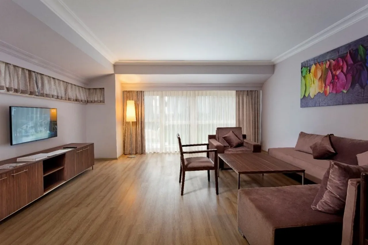 Residence Standart Bahçe Manzaralı Oda