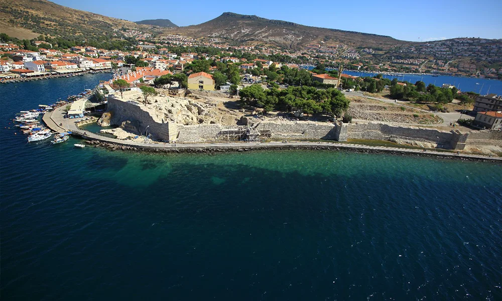 Foça Gezilecek Yerler