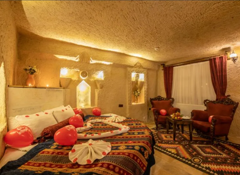 Deluxe Mağara Suite Oda