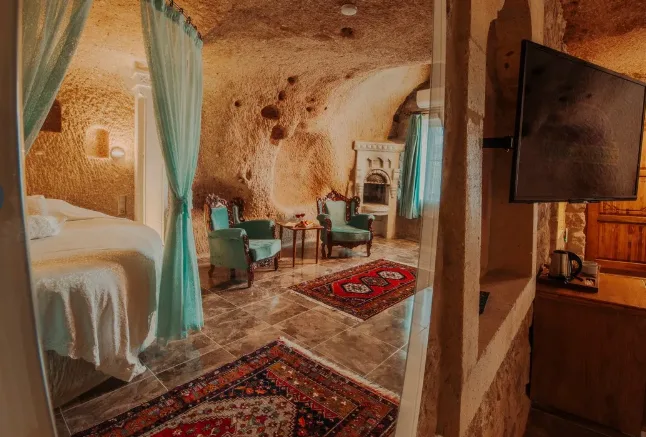 Sultan Cave Suite