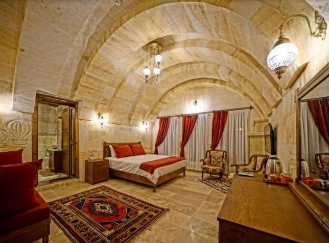 Traditional Stone Arch Suite