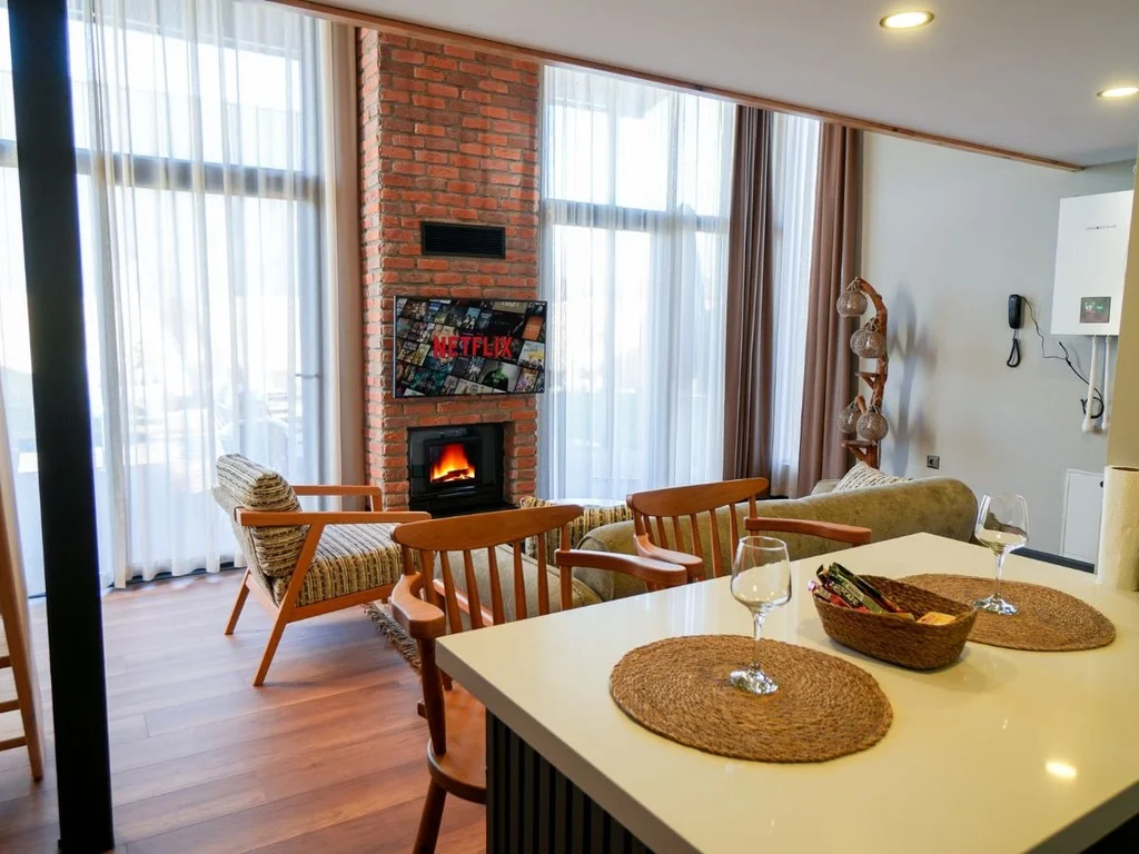 Vital Göl Deluxe Soğuk Havuzlu Bungalov