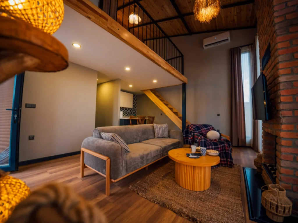 Vital Göl Deluxe Soğuk Havuzlu Bungalov