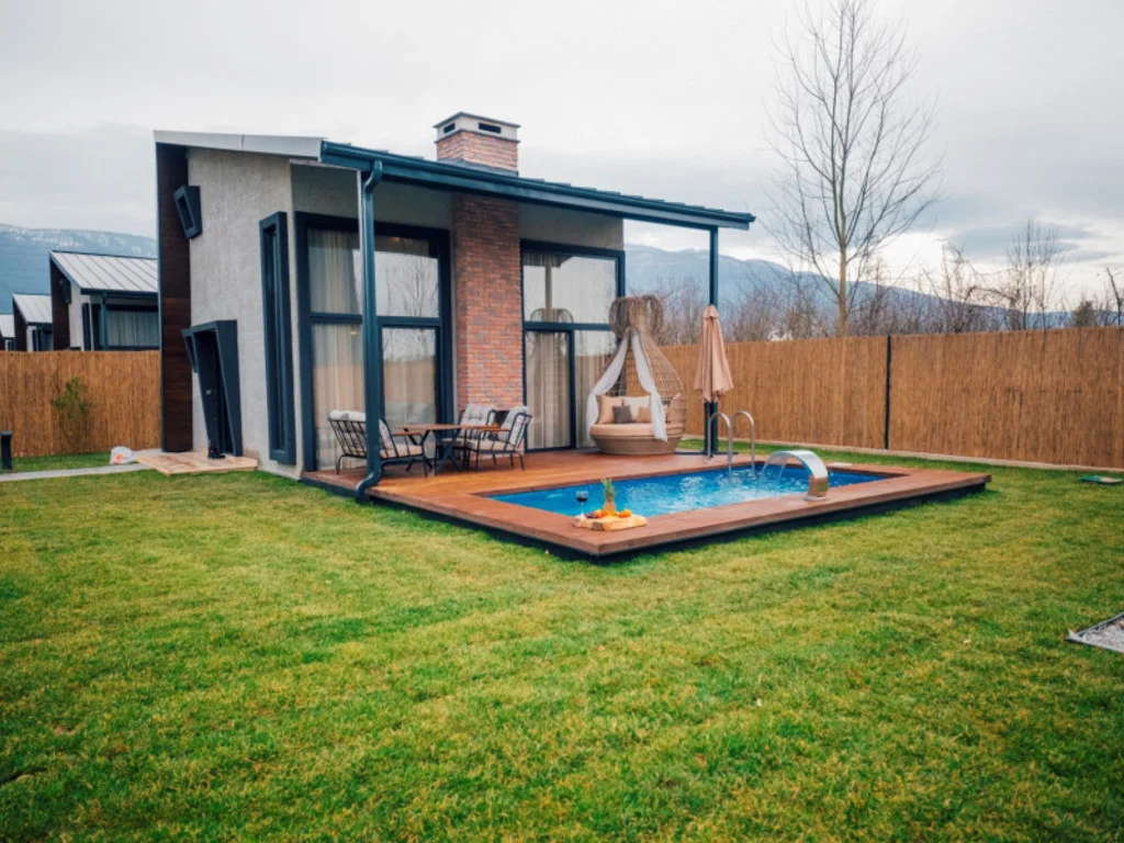 Vital Göl Deluxe Soğuk Havuzlu Bungalov