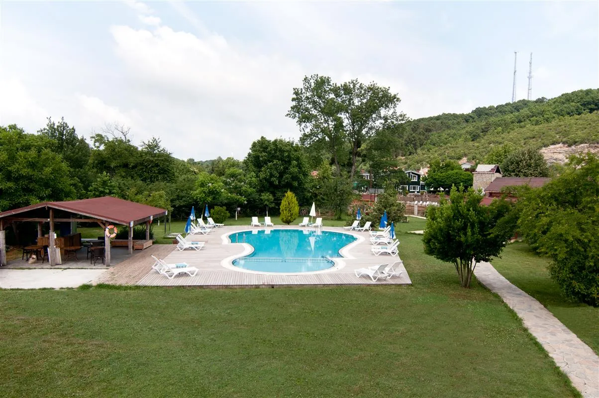 Gizemli Nehir Otel Ağva