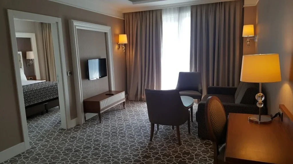 Corner Suite Oda