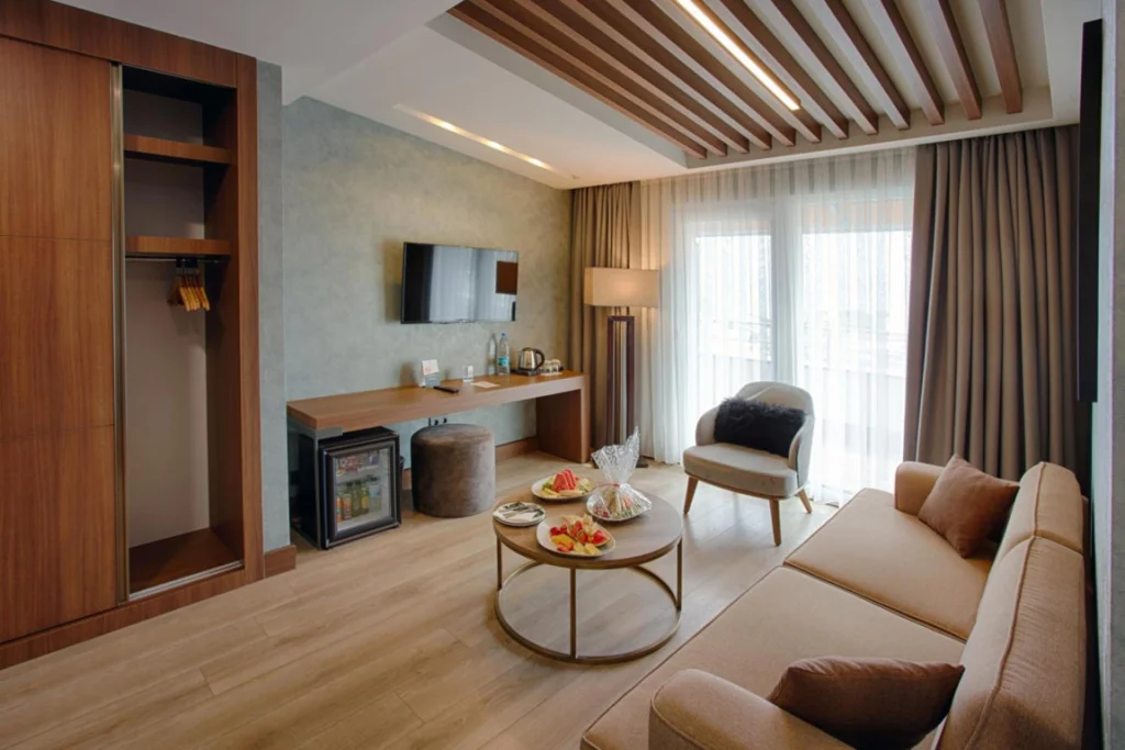 Junior Suit Deniz Manzaralı