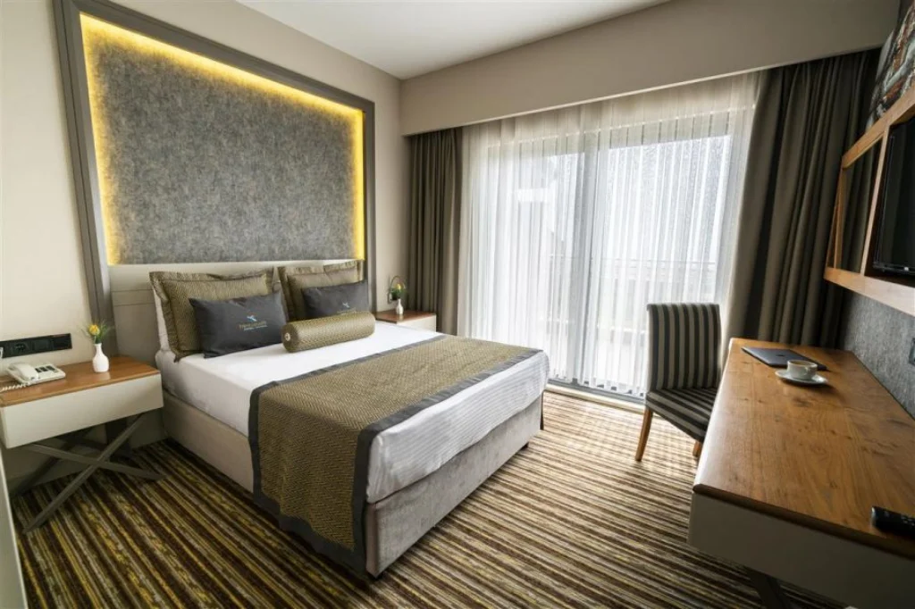 Superior Suite Oda Bahçe Manzaralı