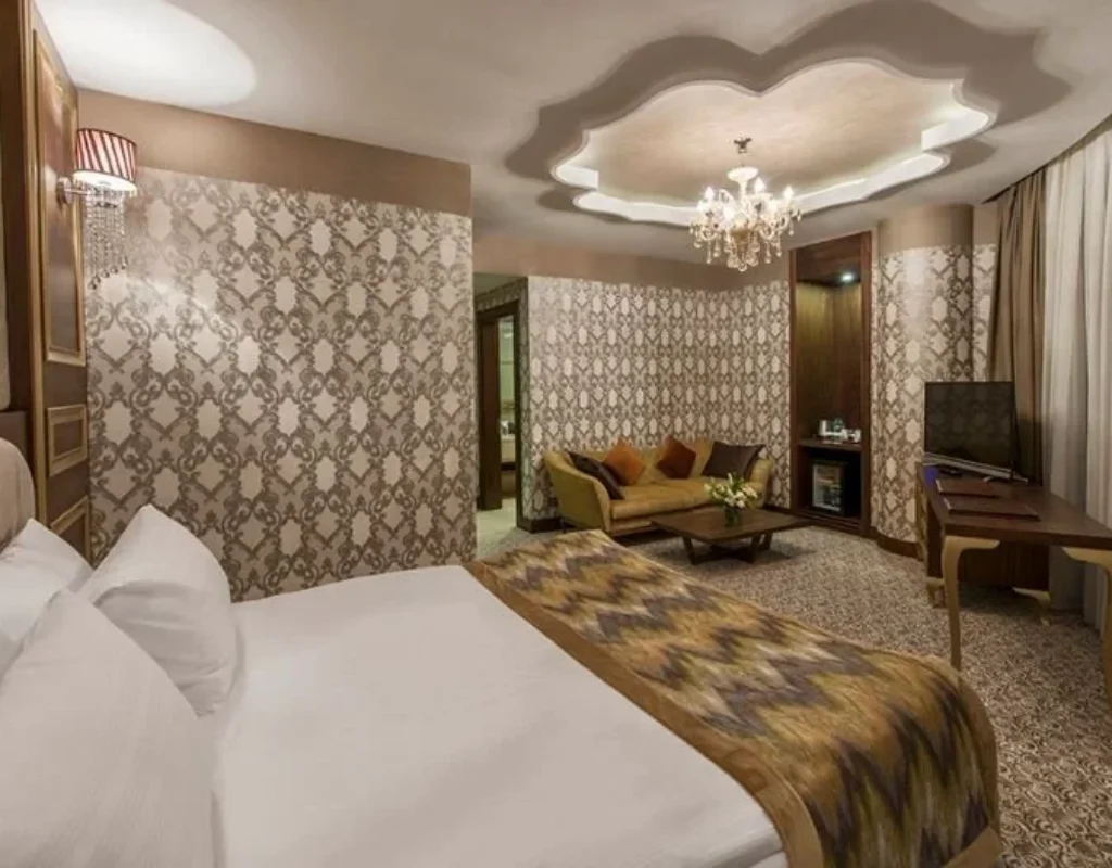 Corner Suite