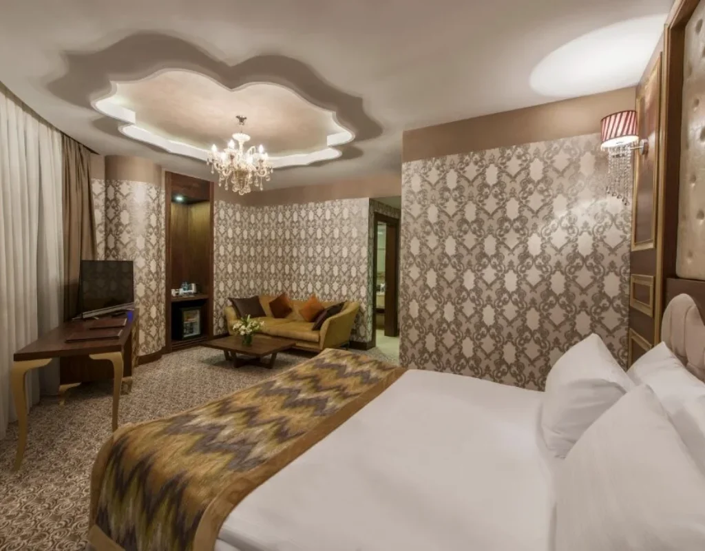 Corner Suite