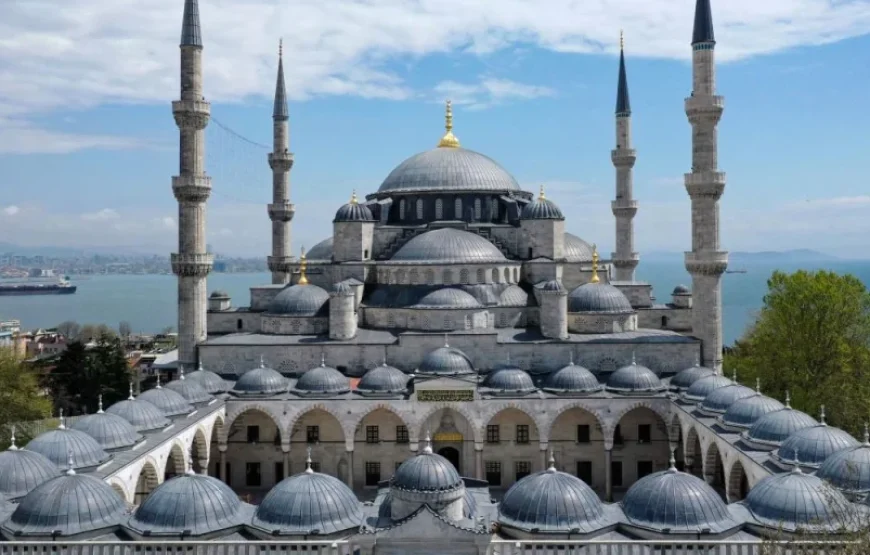 Sakarya Çıkışlı Günübirlik İstanbul Camiler Ve Türbeler Turu