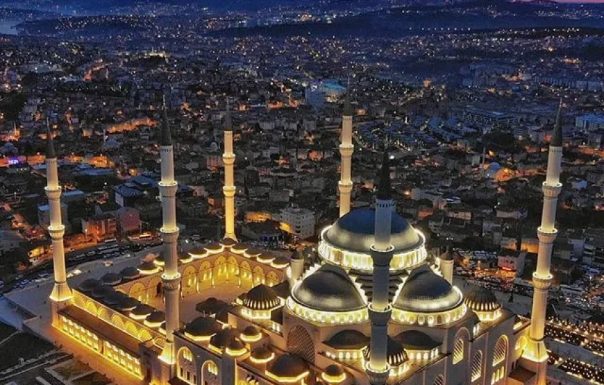 Sakarya Çıkışlı Günübirlik İstanbul Camiler Ve Türbeler Turu