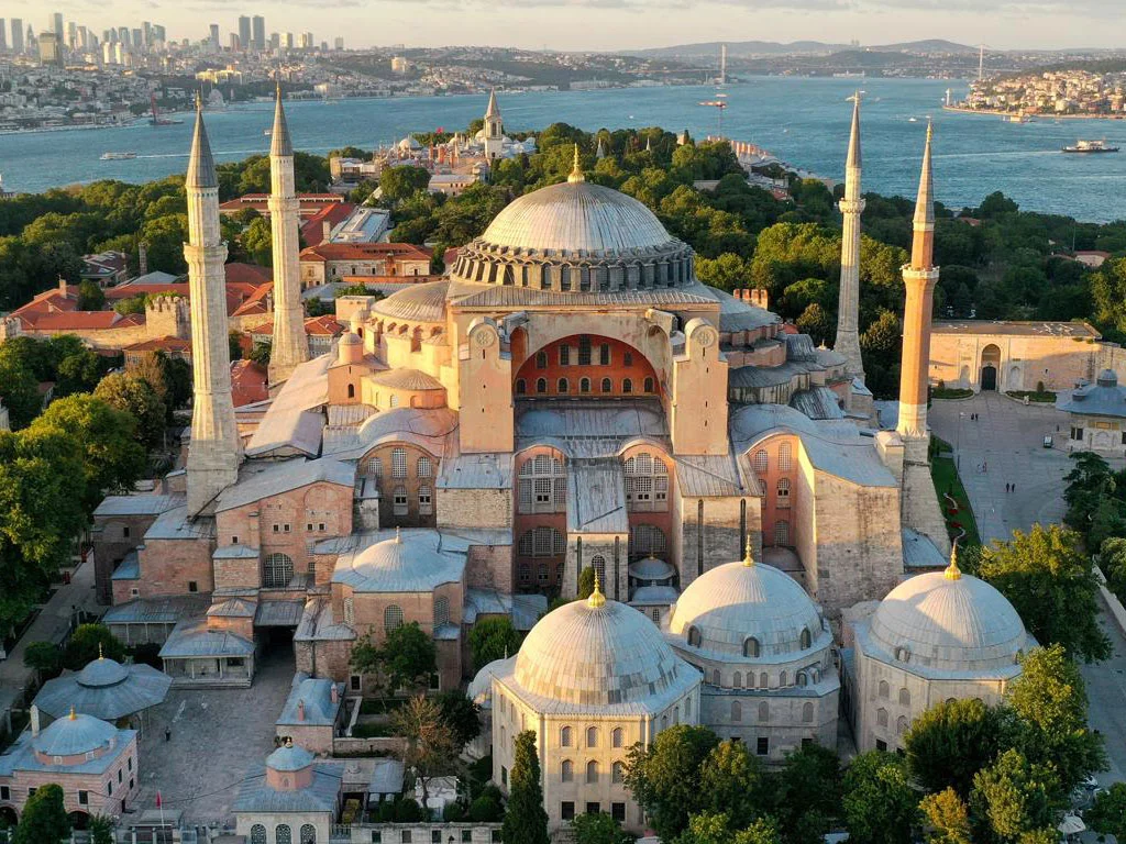 Sakarya Çıkışlı Günübirlik İstanbul Camiler Ve Türbeler Turu & Boğazda Teknede İftar Programı — fotoğraf 9