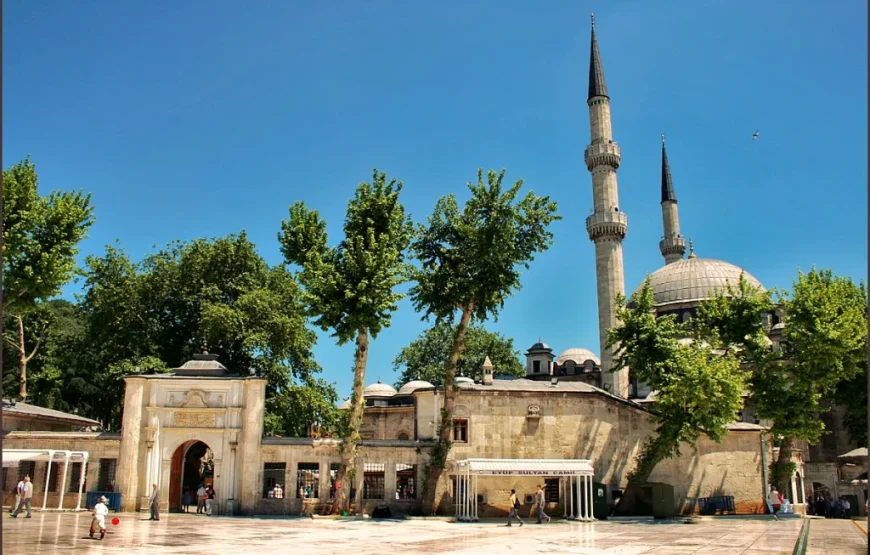 Sakarya Çıkışlı Günübirlik İstanbul Camiler Ve Türbeler Turu
