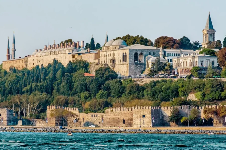 Sakarya Çıkışlı Günübirlik İstanbul Saraylar Turu