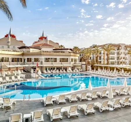 Aydınbey Famous Resort