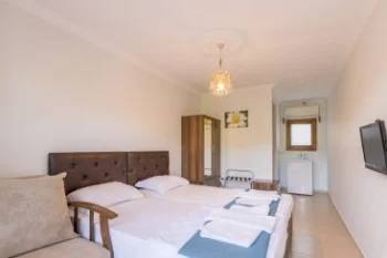 Düz Balkonlu Standart Oda