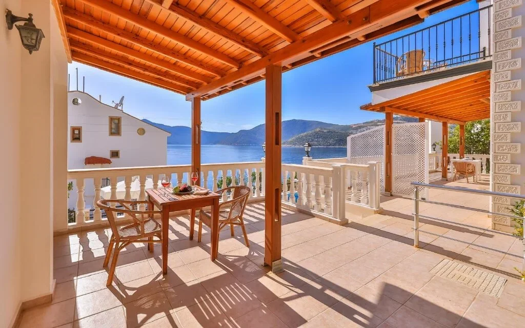 Kuluhana Hotel & Villa