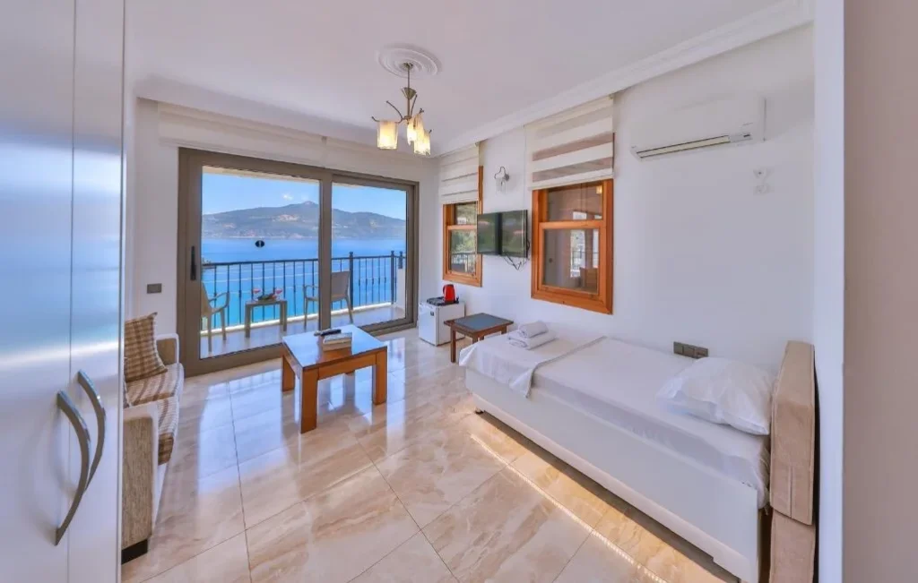 Kuluhana Hotel & Villa