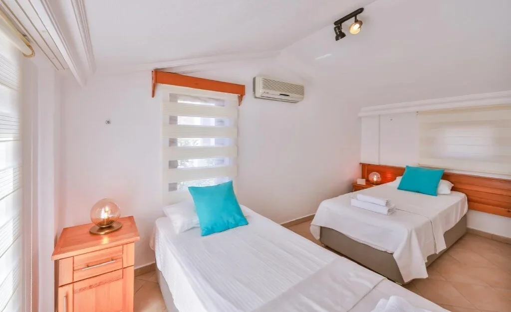 Kuluhana Hotel & Villa