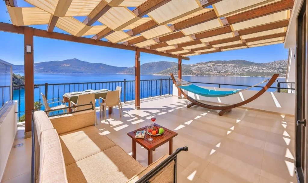 Kuluhana Hotel & Villa