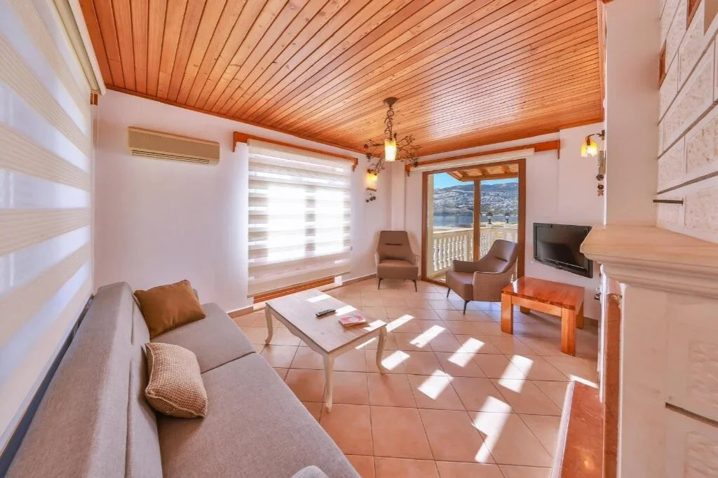 Kuluhana Hotel & Villa