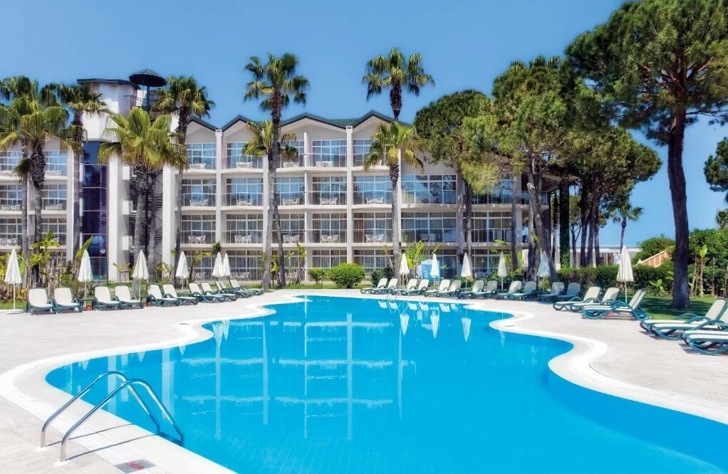 Dobedan World Palace