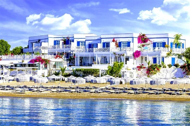 Otel Mavi Beyaz Palamutbükü