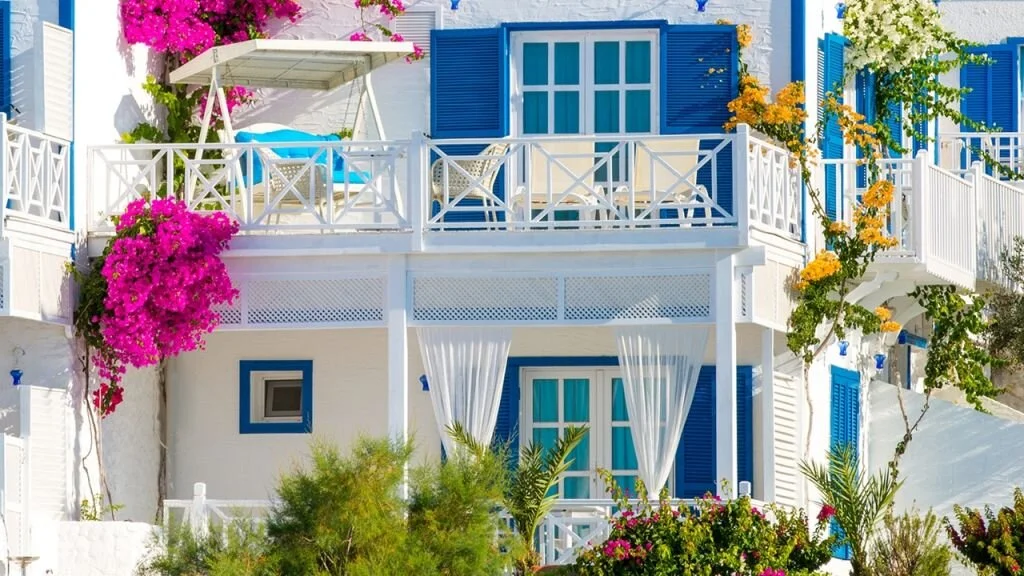 Otel Mavi Beyaz Palamutbükü