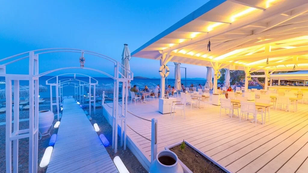 Otel Mavi Beyaz Palamutbükü