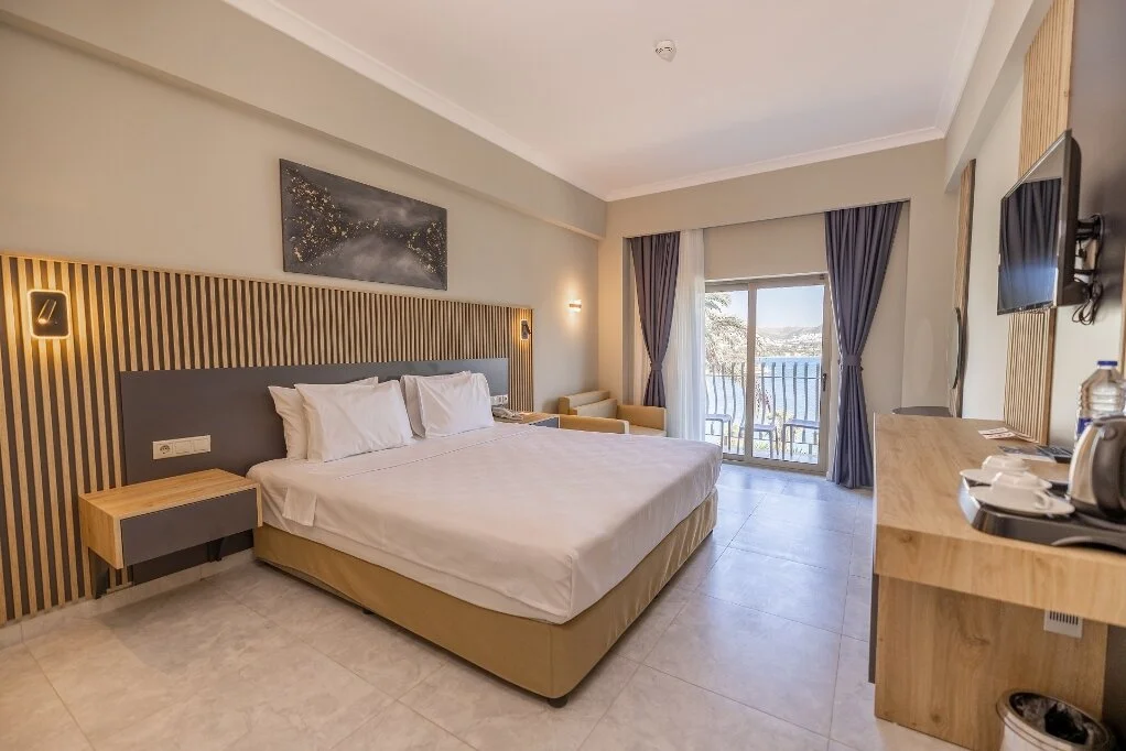 Club Kara Manzaralı Oda