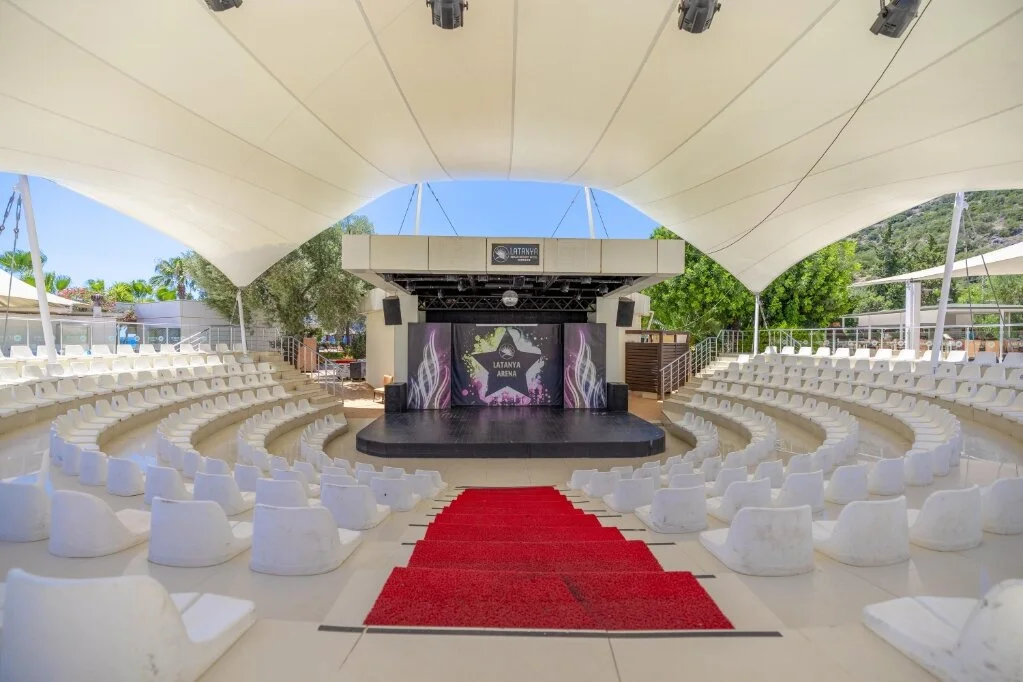 Latanya Park Resort
