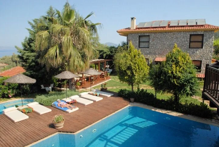 Mandarin & Mango Boutique Hotel