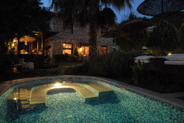 Mandarin & Mango Boutique Hotel