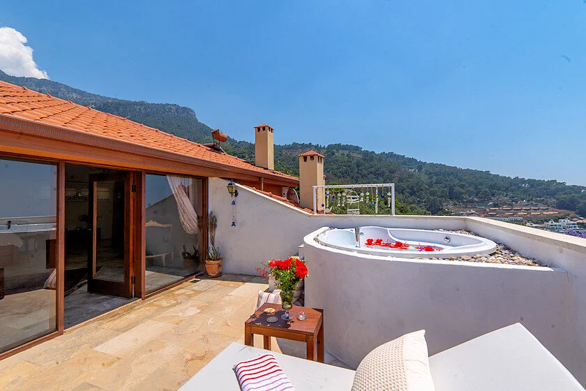 Mandarin & Mango Boutique Hotel