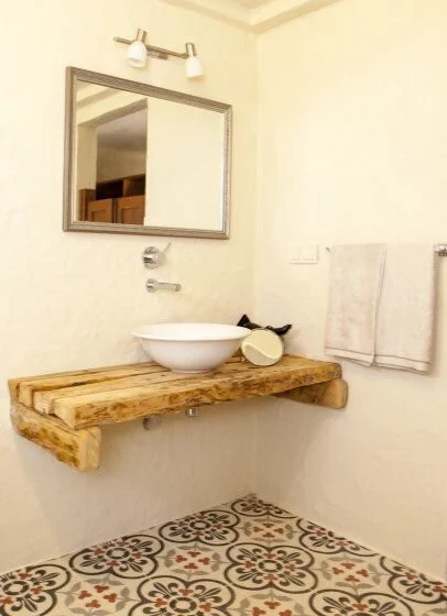 Mango Deluxe Double Room