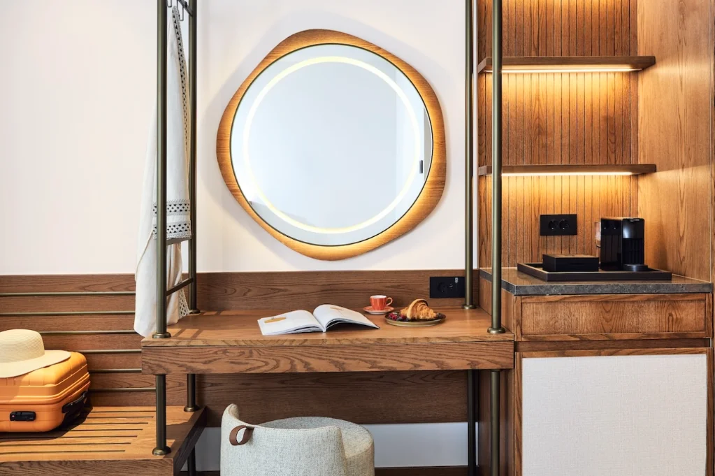 Platinum Swim Up with Pool View