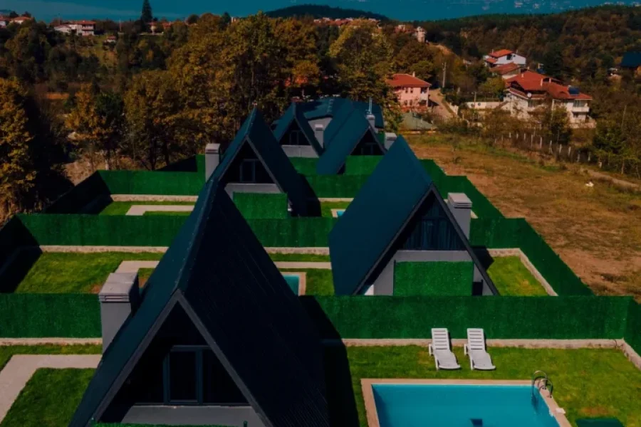 Kuku Bungalov