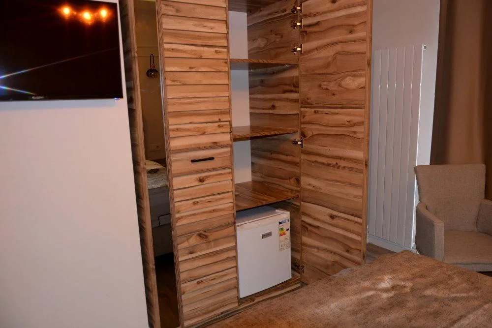 Antigonia Standart Oda