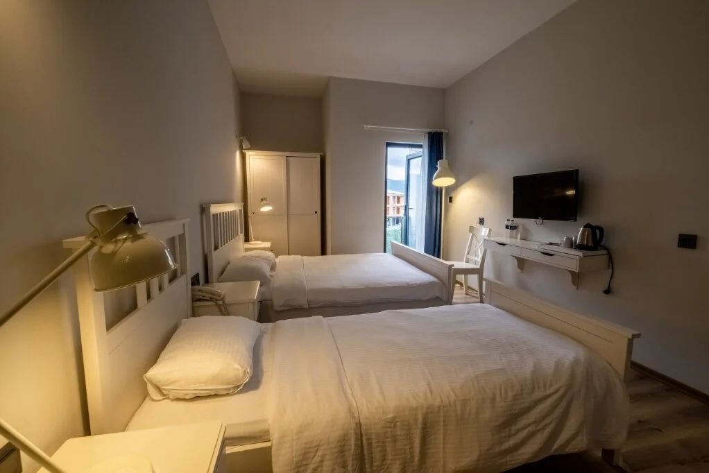 Bahçe Manzaralı Aile Odası