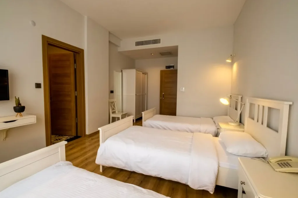 Bahçe Manzaralı Triple Oda