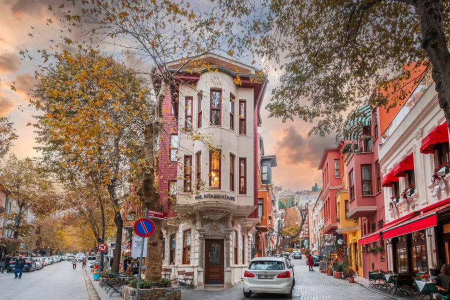 Boğazın Zarif Yüzü; Kuzguncuk & Çamlıca Turu