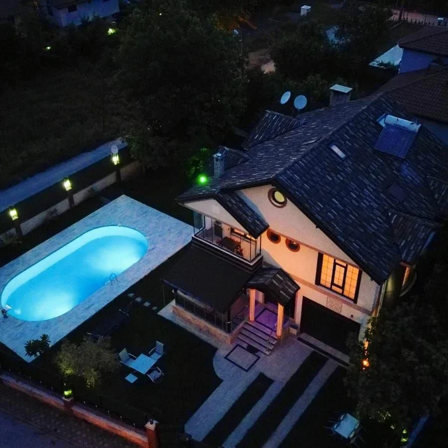 Detached Villa 5+1