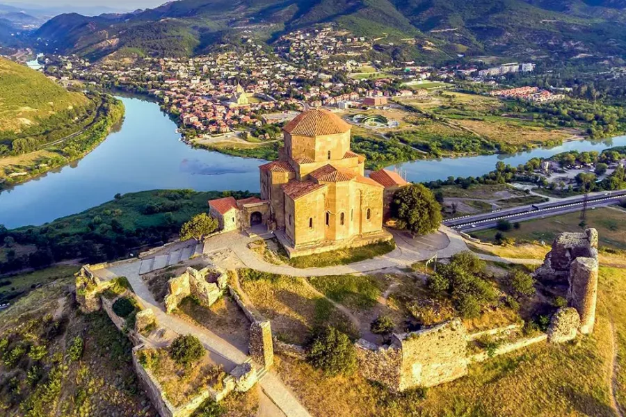 Vizesiz Kafkaslardan Karadeniz’e- 4 Gece 5 Gün Tur