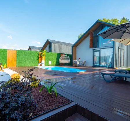 YENİ | Korunaklı, Etrafı Çevrili Özel Havuzlu Bungalov | GV102