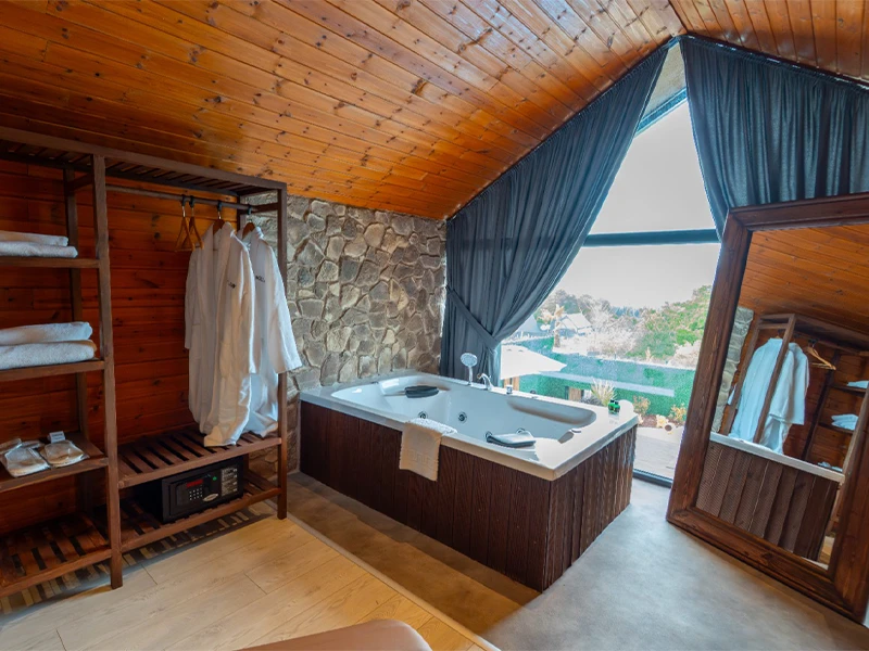 YENİ | Korunaklı, Etrafı Çevrili Özel Havuzlu Bungalov | GV102